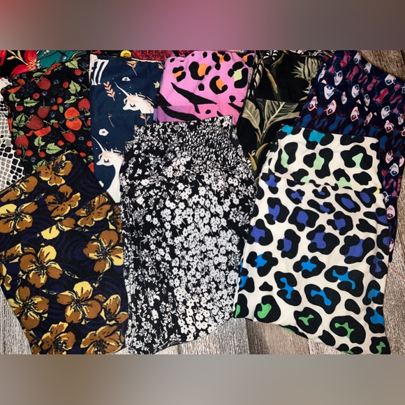 16 pair of LuLaRoe leggings size O/S - Picture 3 of 3